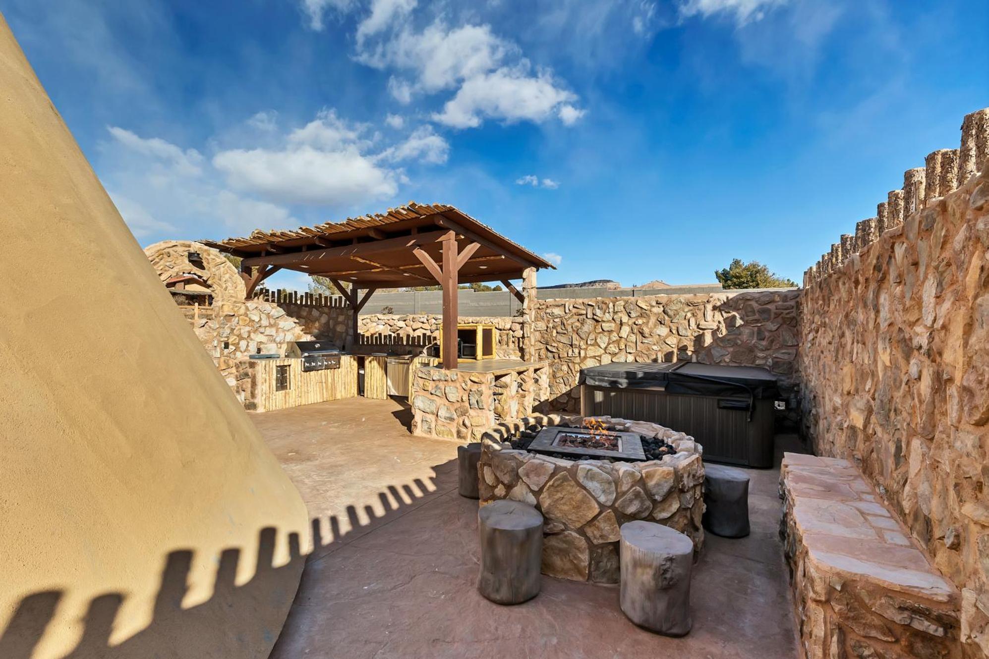 Zion White Bison Glamping & Rv Resort Virgin Exterior foto