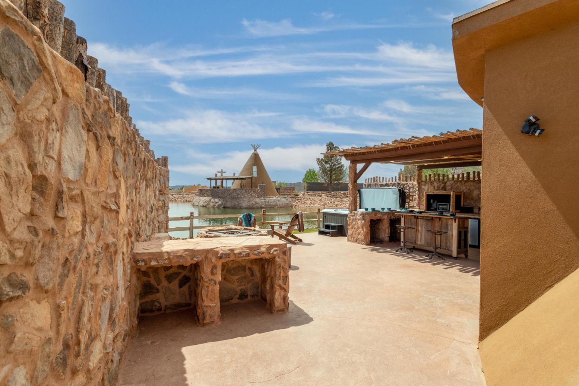 Zion White Bison Glamping & Rv Resort Virgin Exterior foto